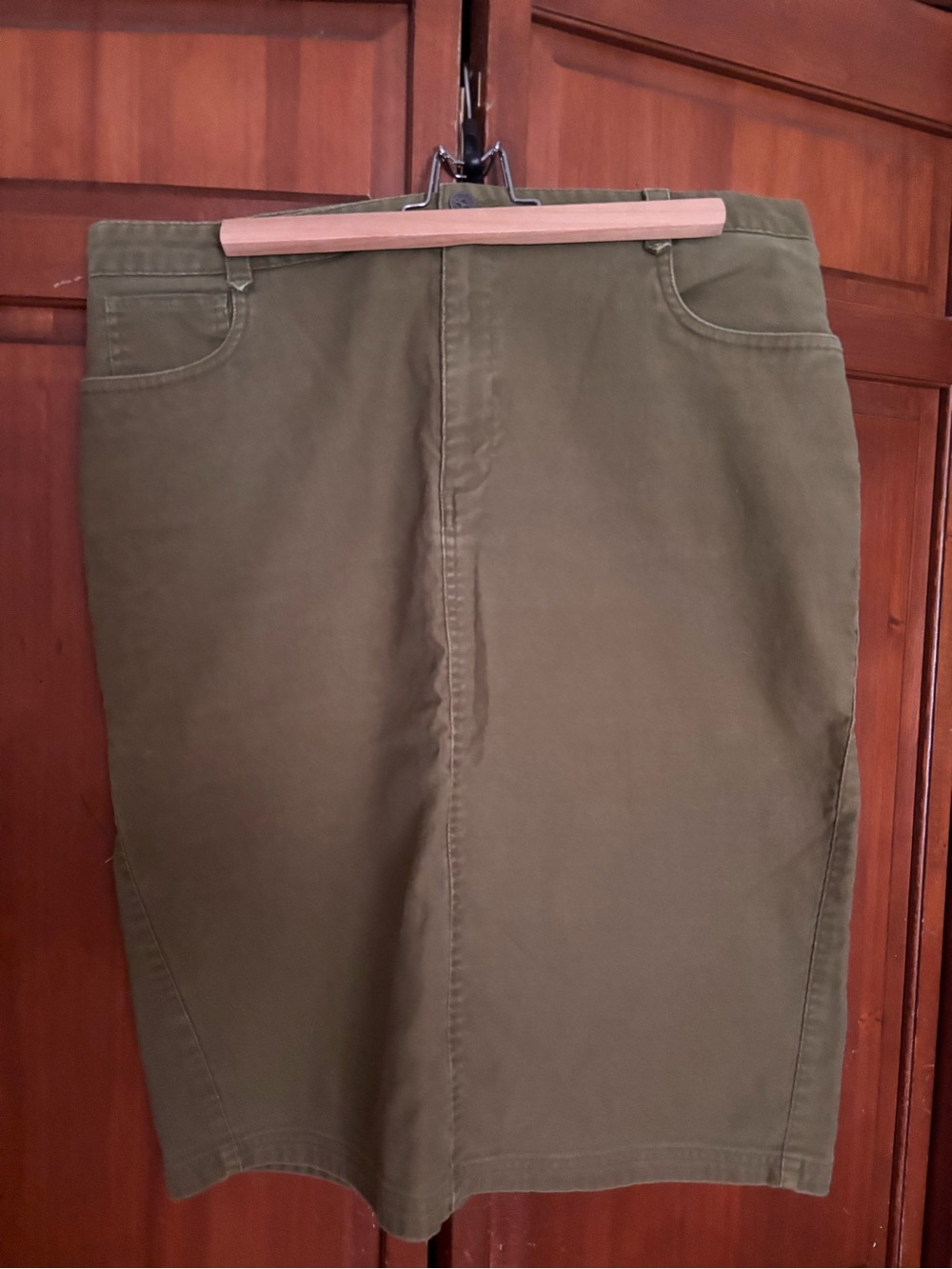 Patagonia Olive Green Pencil Skirt - 2000s / 14